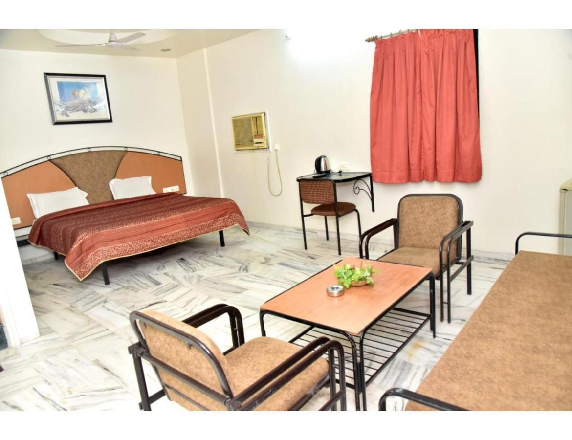 Hotel Dwarka, Nagpur Luaran gambar
